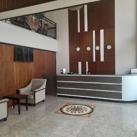 Southern Addis Hotel Exterior photo